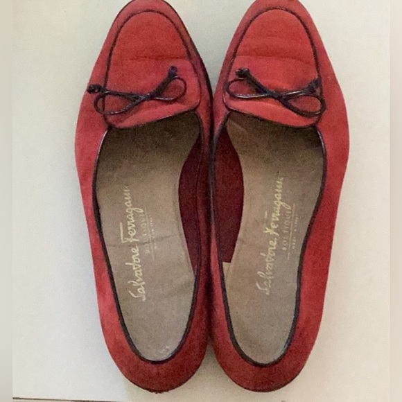 Size 7 Size 7 100% AUTHENTIC Salvatore Ferragamo Red Suede Slip On Loafers - Picture 2 of 11